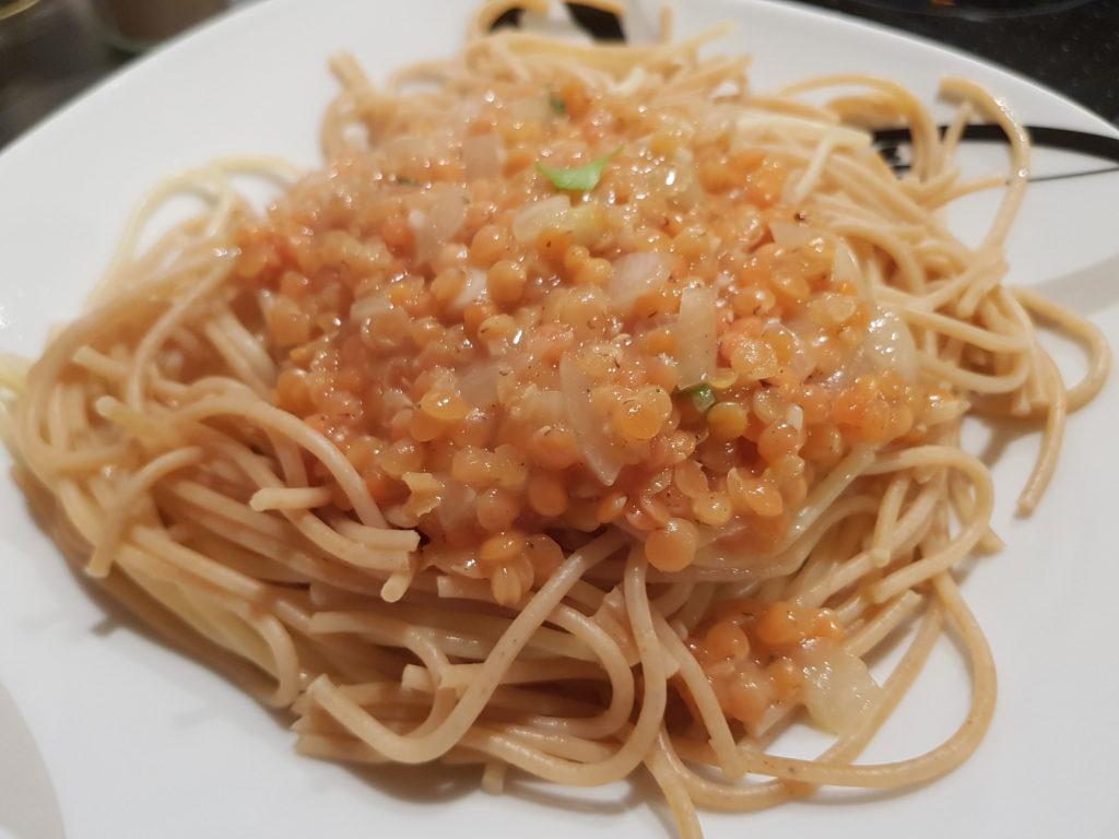 Spaghetti mit Linsensauce